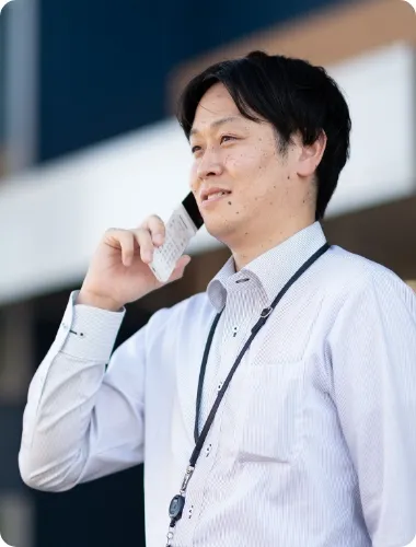 インタビューの人物写真